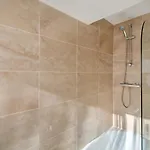 3 Bed In Oc-o31004